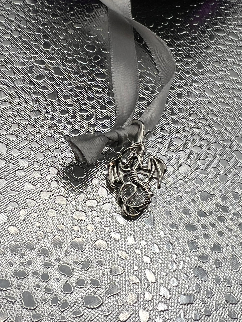 Ace Pride Dragon Egg (Silver Ribbon)